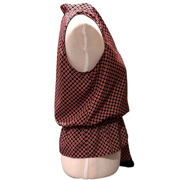 Michael Kors Sleeveless blouse. Blue background with red circle pattern Size PM - Picture 3 of 7